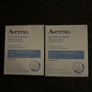 Aveeno Soothing Bath Treatment with Natural Colloidal Oatmeal - White